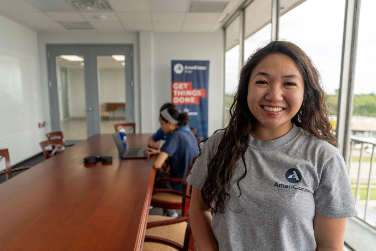 A leader with AmeriCorps VISTA